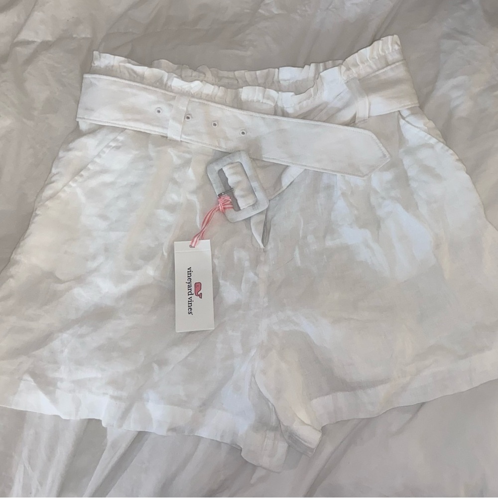 Vineyard Vines High Waist White Shorts